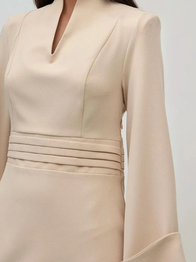 زوبعة فستان قصير أنيق بأكمام طويلة وياقة على شكل