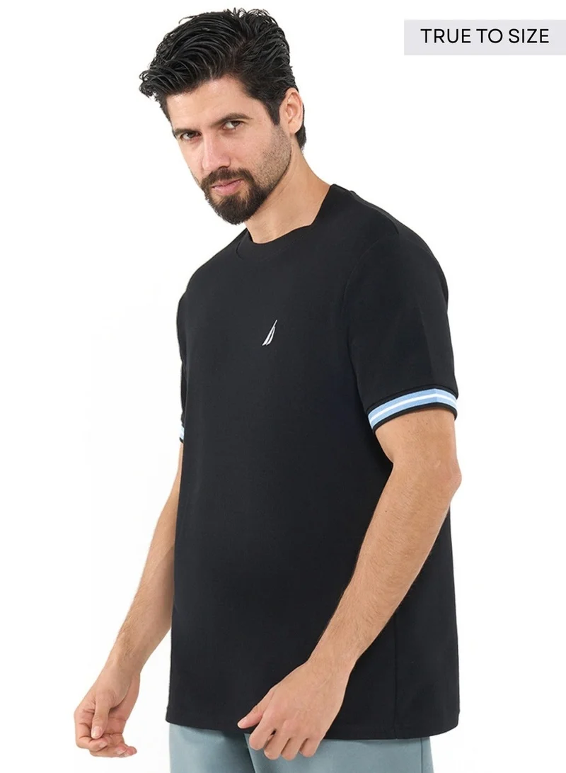 نوتيكا تيشيرت قطن بريميوم بقصة عادية وياقة دائرية بنقشة مميزة