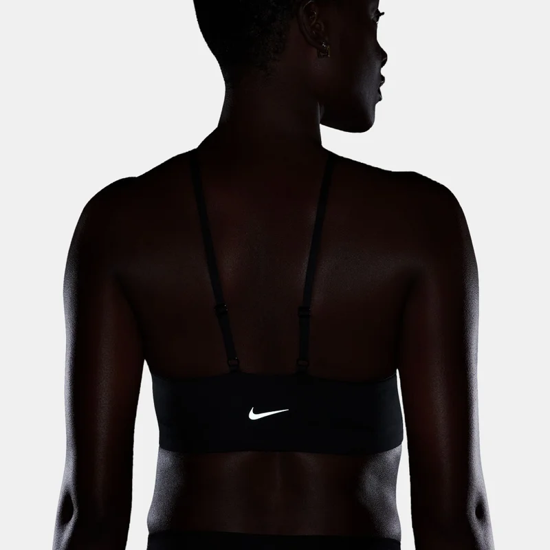 Nike Women's One Keyhole Light-Support Padded Sports Bra