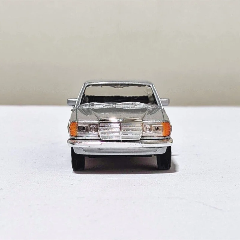 Toprock Store Benz E-Class 230E Classic Collection Metal Car 12CM Classic Antique Gray