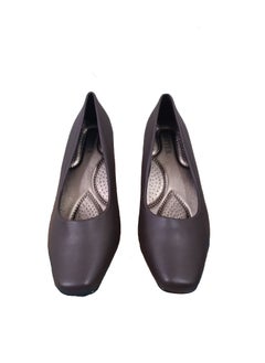 Better Ladies Heel shoes Dark Brown Colour  - Image 3