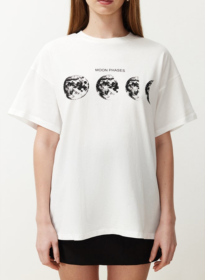 trendyol Ecru 100% Cotton Printed Boyfriend Fit Crew Neck Knitted T-Shirt  - Image 4