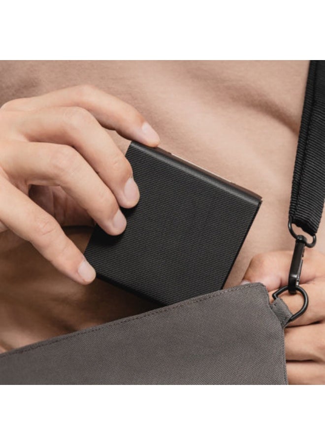 Switcheasy Triocharge - Portable 3 in 1 Charger  - Image 2