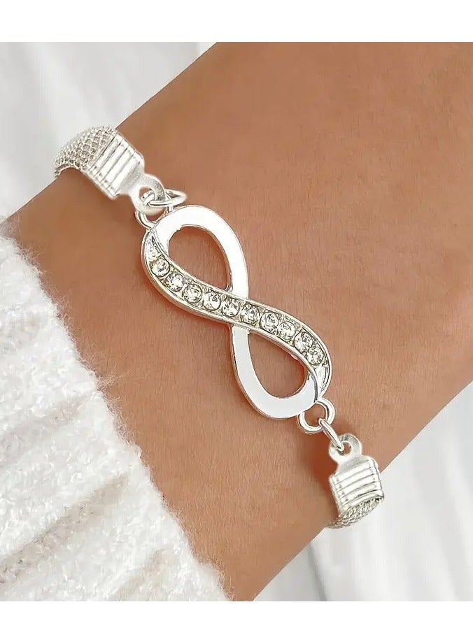 Home Clearance Sale A Stylish And Minimalist Women'S Bracelet Featuring a Golden And Silvery Infinity Symbol. - Image 1