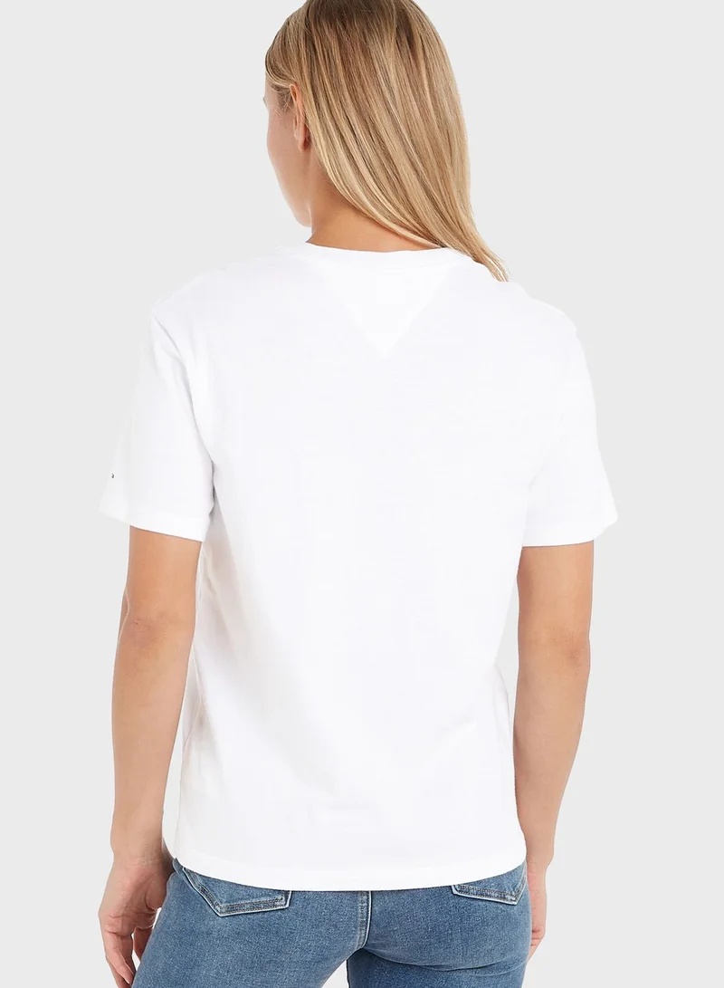 TOMMY JEANS Crew Neck Logo T-Shirt