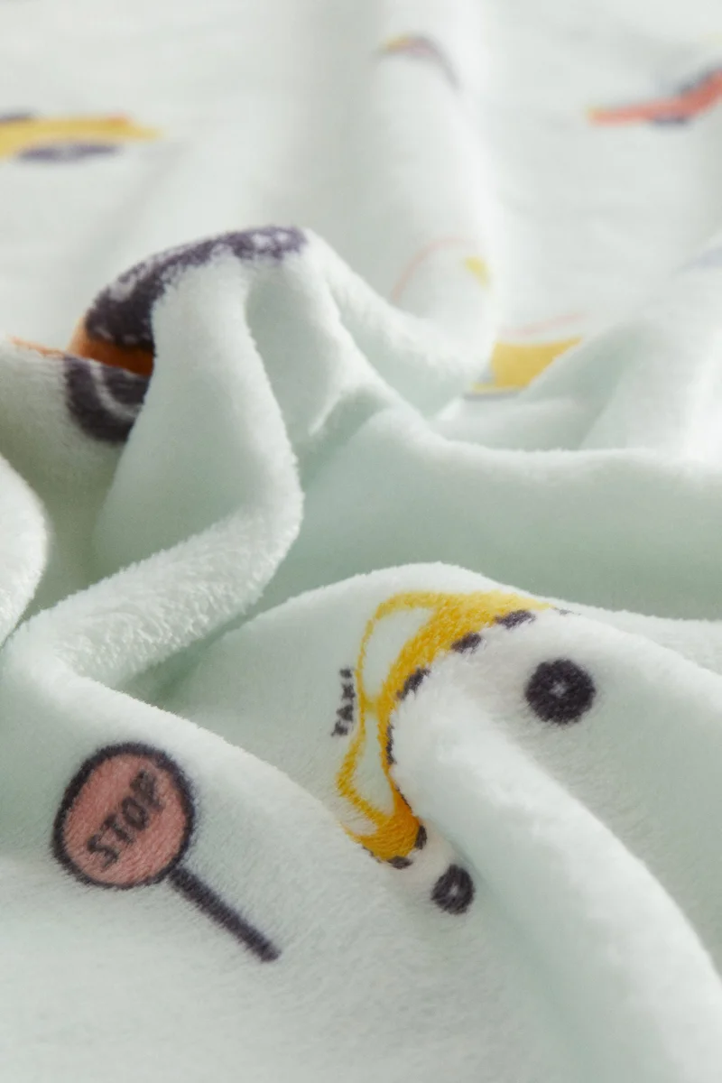اتش اند ام Patterned fleece blanket