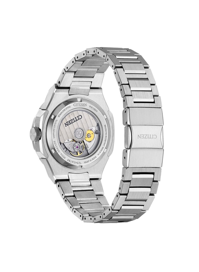 CITIZEN سلسلة 8 880 GMT NB6034‑58L، 41 مم قرص أزرق بحري، سوار من الفولاذ المقاوم للصدأ بلون فضي، 100 م مقاومة للماء - Image 4