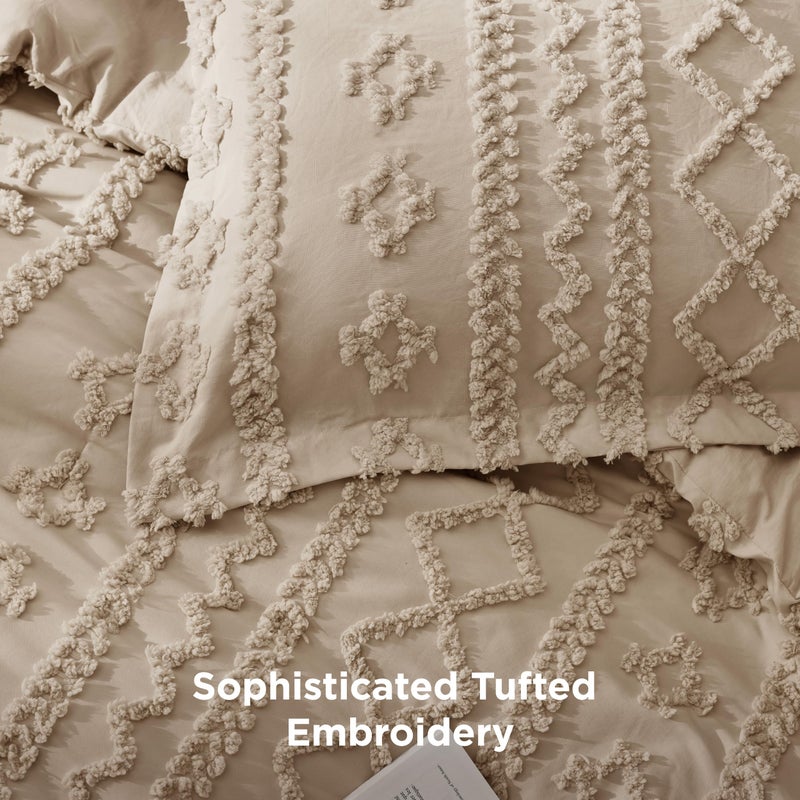 Bedsure Tufted Boho Comforter Set Oversized Queen - Khaki Boho Bed Set, GentleSoftâ„¢ 3 Pieces Farmhouse Shabby Chic Embroidery Bedding, Gifts for Woman, Soft Jacquard Comforter for All Seasons - Image 5