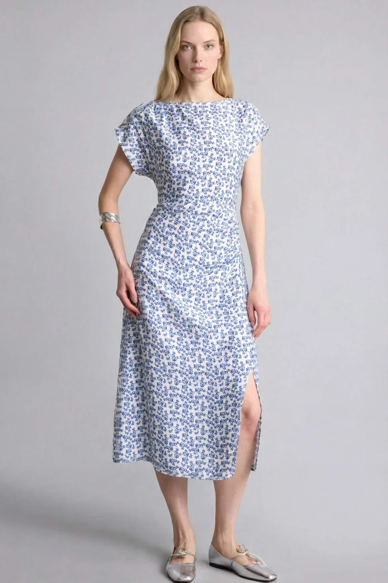 ديفاكتو Regular Fit Crew Neck Printed Batwing Dress