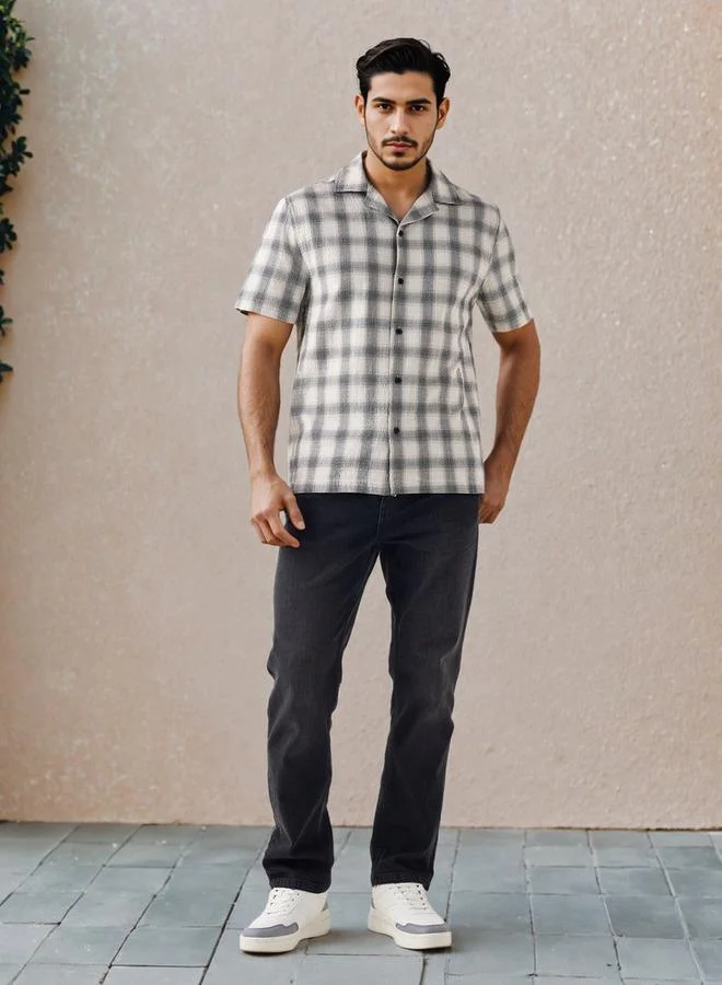 سبلاش فيڤ قميص منتجع بنقشة مربعات بقصة عادية من قماش السيرسكر