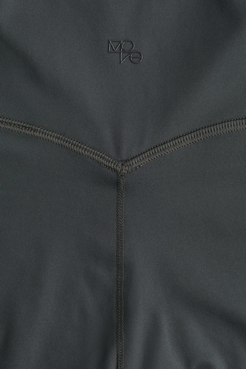 اتش اند ام كولون رياضي بتفاصيل جيب من نسيج دراي موف