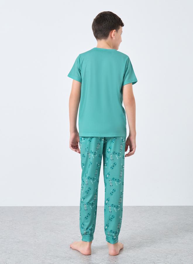 Styli Teen Green Skateboard Print T-Shirt and Pyjama Set - Image 4