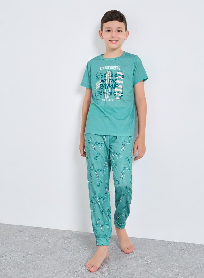 Styli Teen Green Skateboard Print T-Shirt and Pyjama Set - Image 1