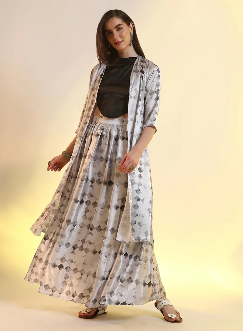  قصة Women's Midnight Black Geometric Blur Co-Ord Set