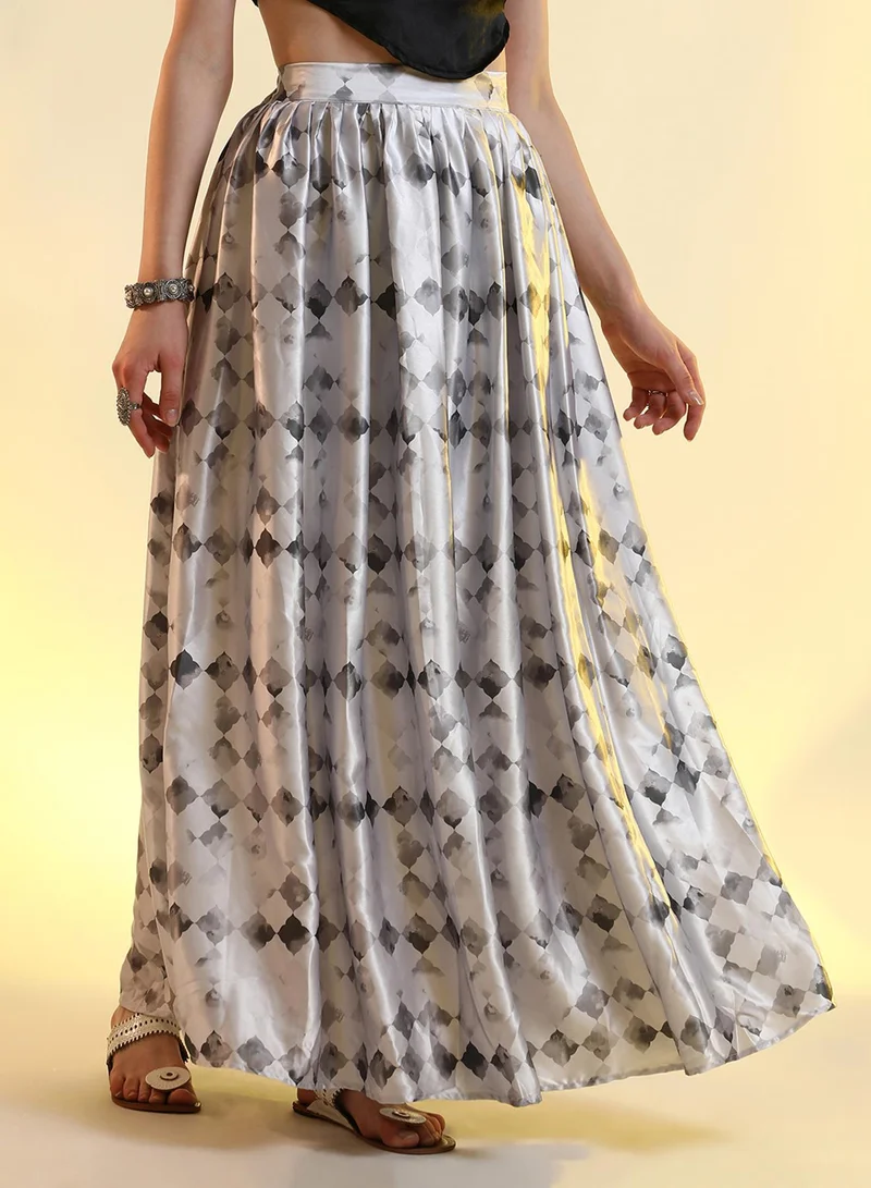  قصة Women's Midnight Black Geometric Blur Co-Ord Set