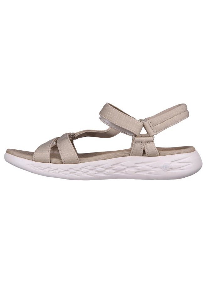 SKECHERS صندل رياضي للنساء 600-بريليانس للذهاب، بيج/أبيض، 5 عريض / 35 EU عريض - Image 2