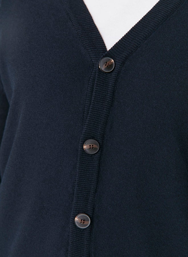 trendyol Navy Blue Men's Slim Fit Cotton VNeck Buttoned Cardigan - Image 5