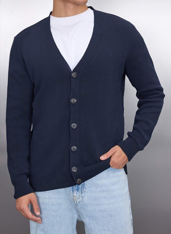 trendyol Navy Blue Men's Slim Fit Cotton VNeck Buttoned Cardigan - Image 3
