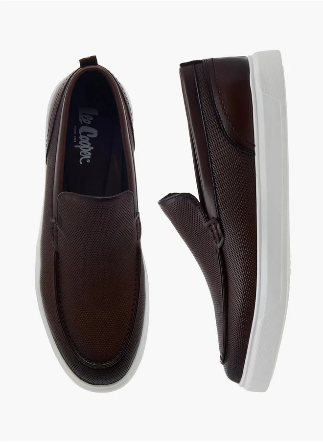 لي كوبر Men's Textured Slip-On Loafers