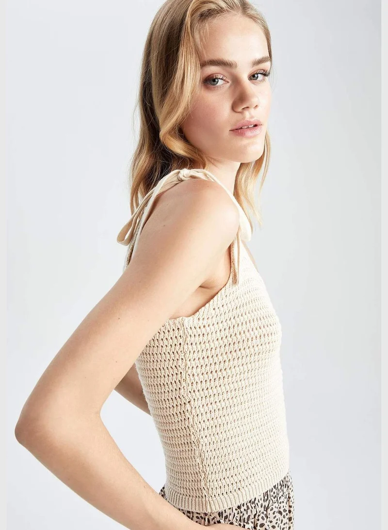 DeFacto Woman Slim Fit Square Neck Tricot Vest