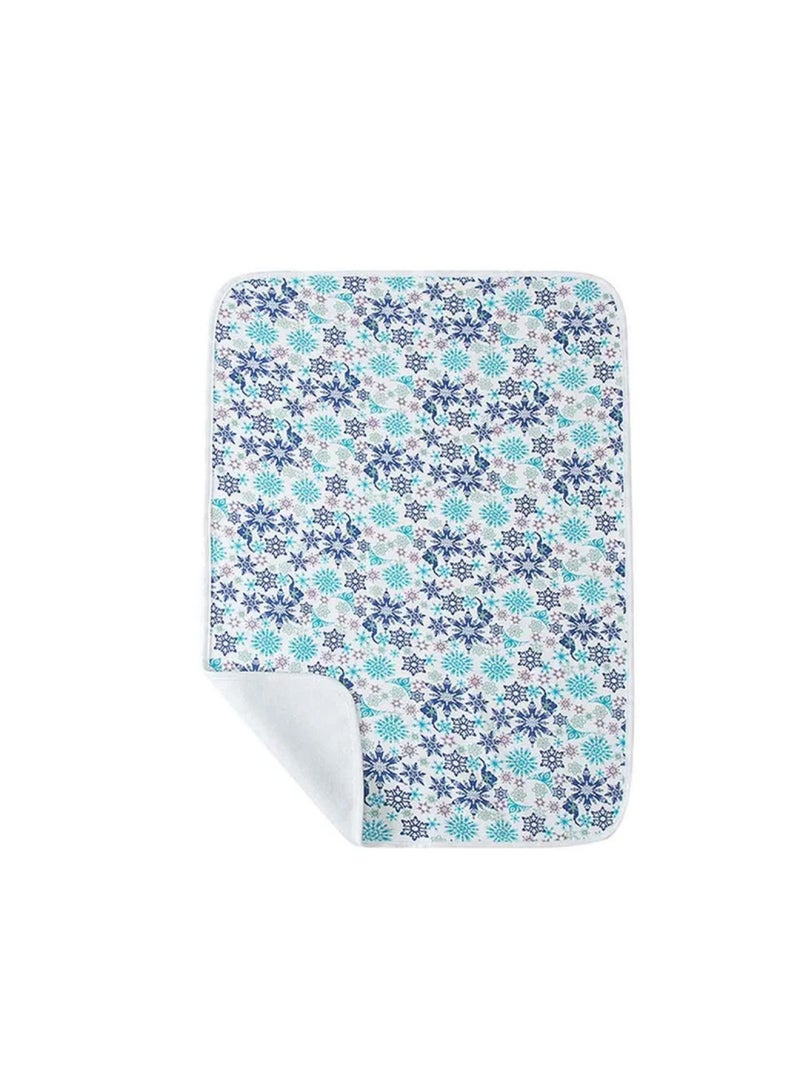 STAR BABiES Combo Pack Reusable Changing Mat With Disposable Towel Pack Of 3 Printed Flower Blue  - Image 4