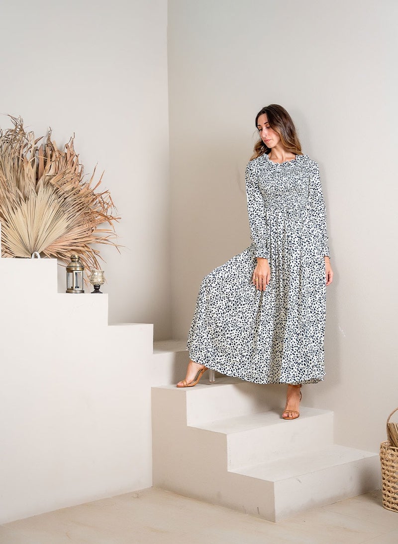 ايديال وايت ماكسي: نقاط سوداء جريئة - Image 2