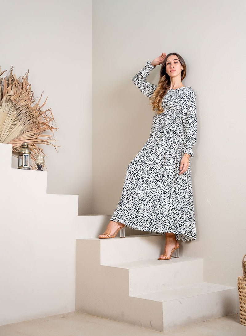 ايديال وايت ماكسي: نقاط سوداء جريئة - Image 3