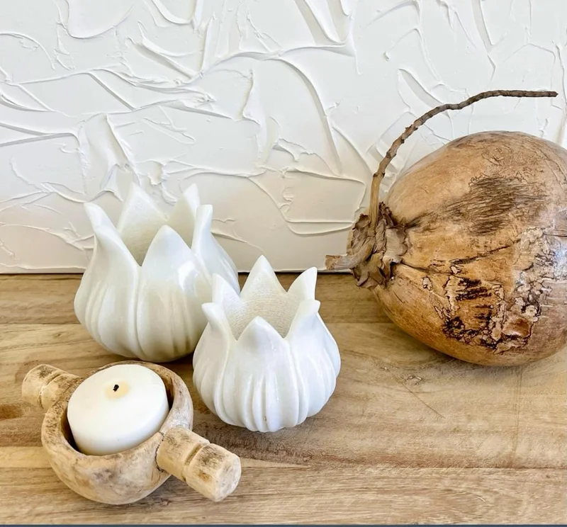 Quesera  Hand carved marble lotus Tea Light Holder with lotus platter  | Best Price UAE