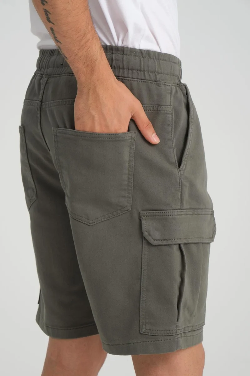 الكسندر جاردي Cargo Pocket Bermuda Shorts (Ag-2y)
