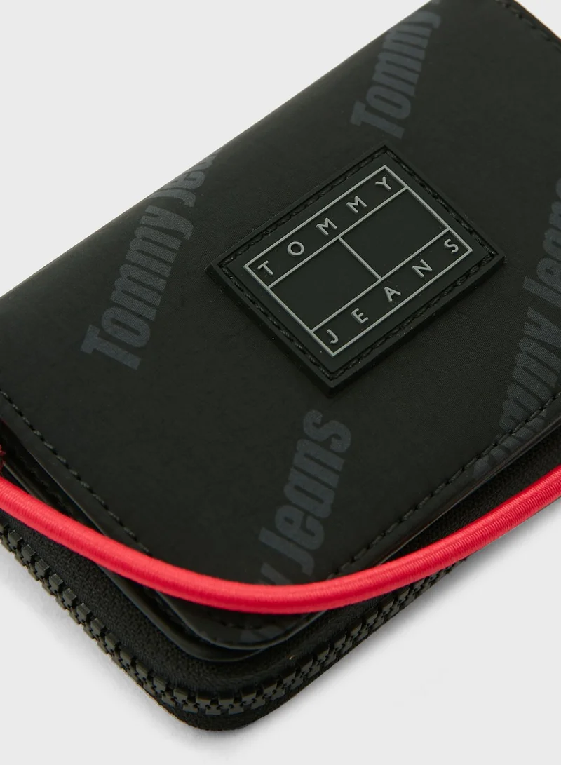 TOMMY JEANS Flap Over Clutch