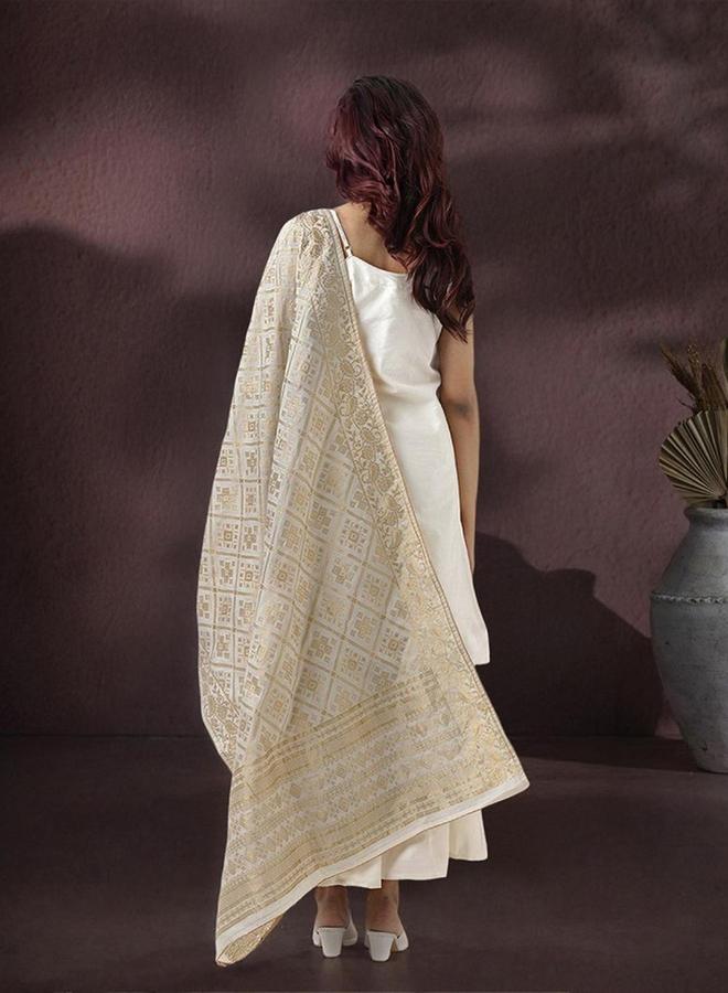 آي شين طقم كورتا وبنطال مع شال بلون أوف وايت بخامة رايون - Image 2