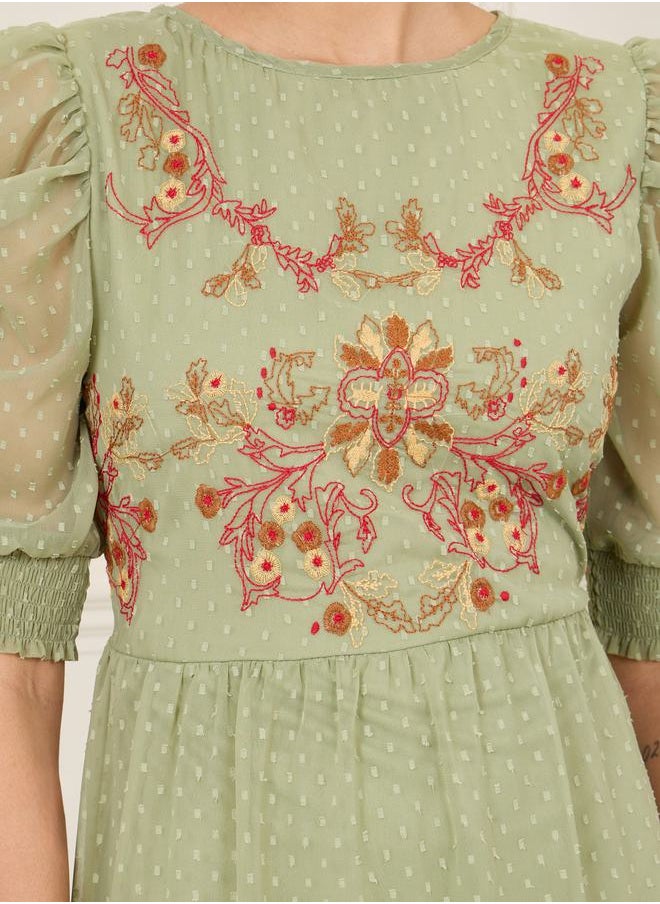 Styli Dobby Embroidered Ruched Detail Sleeves Tiered Midi Dress  - Image 3