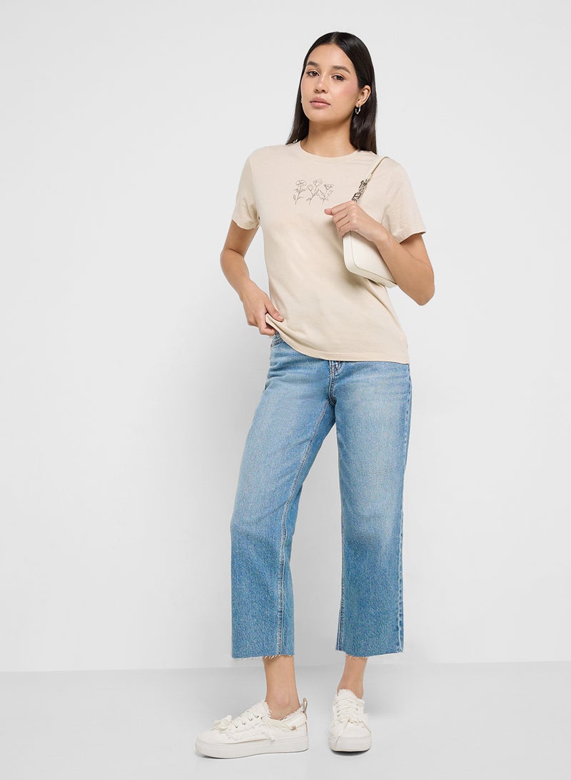 American Eagle AE Graphic T-Shirt  - Image 4