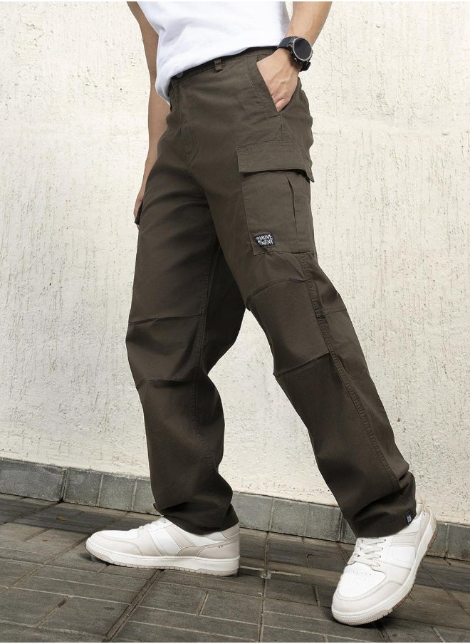 Men's Dark Olive Cotton Blend Solid Pattern Full Length Cargo Relaxed Trouser