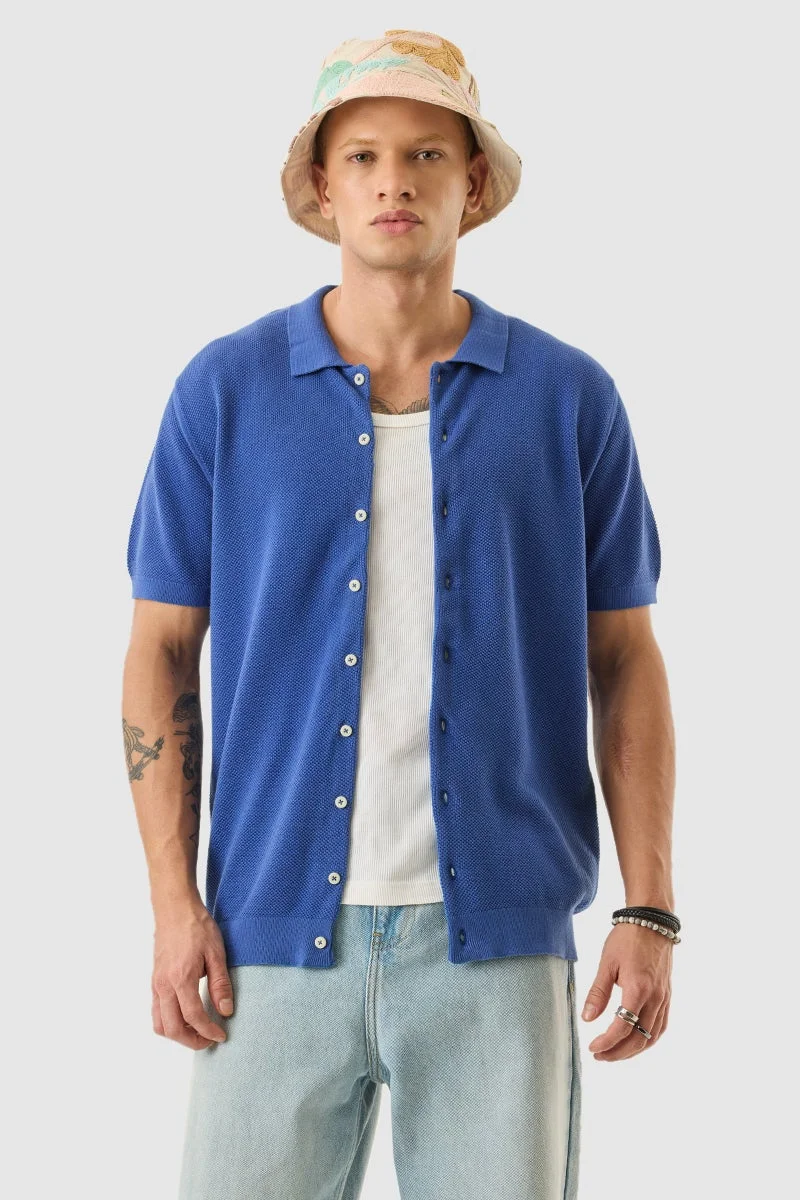 سنيتش قميص أزرق بقصة ضيقة محبوك مسطح