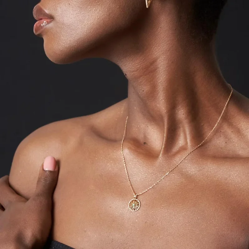 هزمير جولري قلادة الزمرد الساحرة