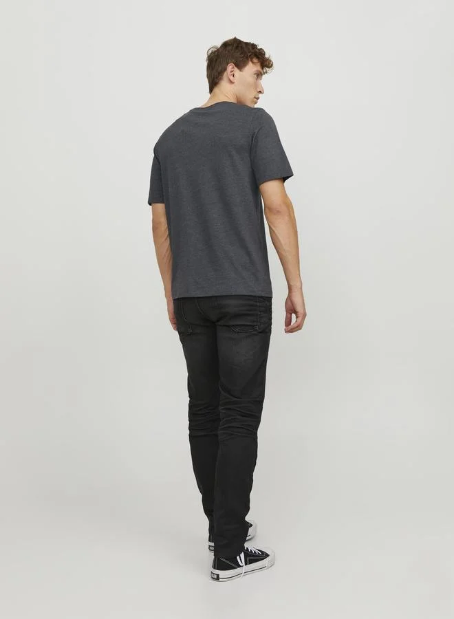 جاك اند جونز Solid Crew Neck T-Shirt with Logo Detail