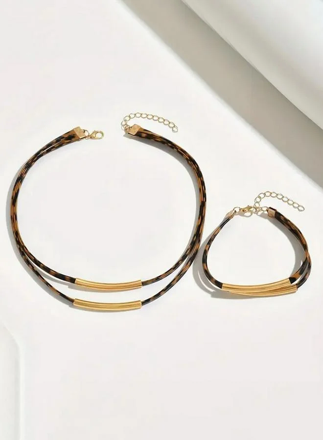 تايك تو طقم مجوهرات عقد وسوار مزين بنقشة ليوبارد