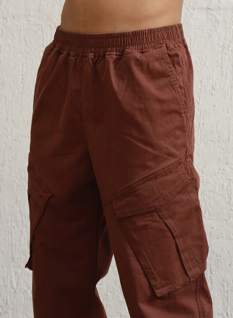 Hubberholme Relaxed Brown Cargo Trousers for Men, Mid-Rise, Cotton Stretch Fabric, Straight Leg