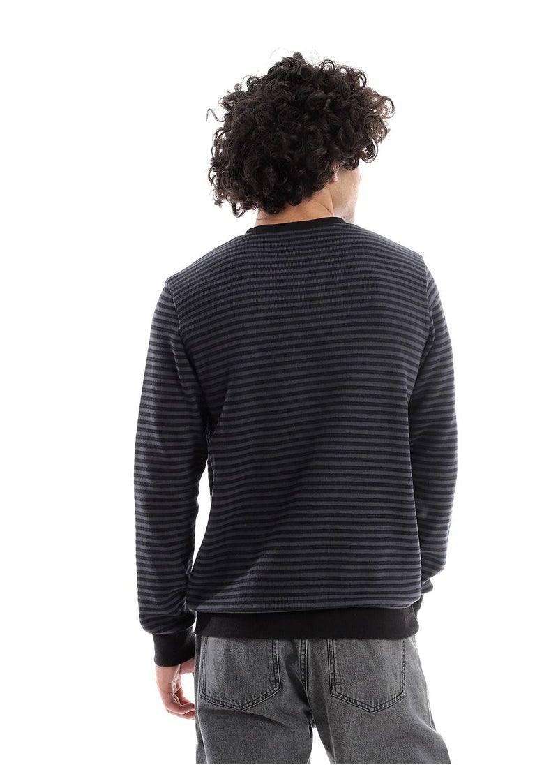 Caesar Mens V-Neck Stripped Sweatshirt  - Image 4
