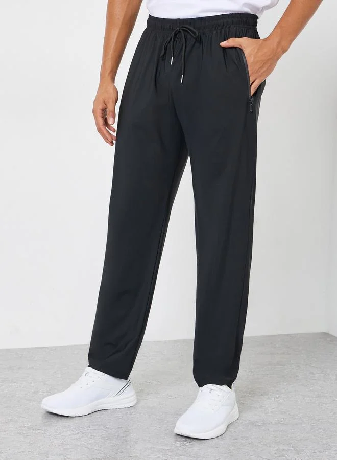 Styli Active Men Black Relaxed Fit Trackpants