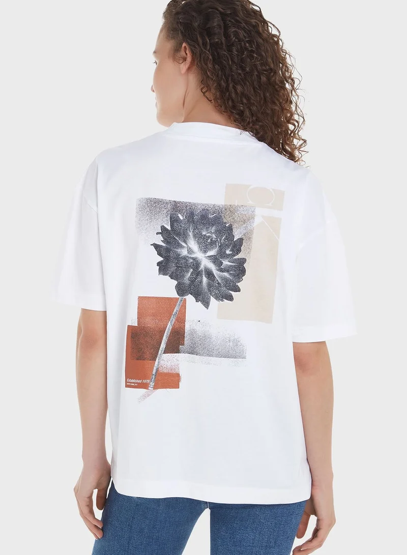 Calvin Klein Jeans Crew Neck Logo T-Shirt