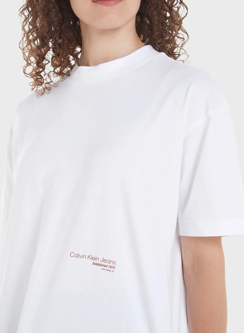 Calvin Klein Jeans Crew Neck Logo T-Shirt