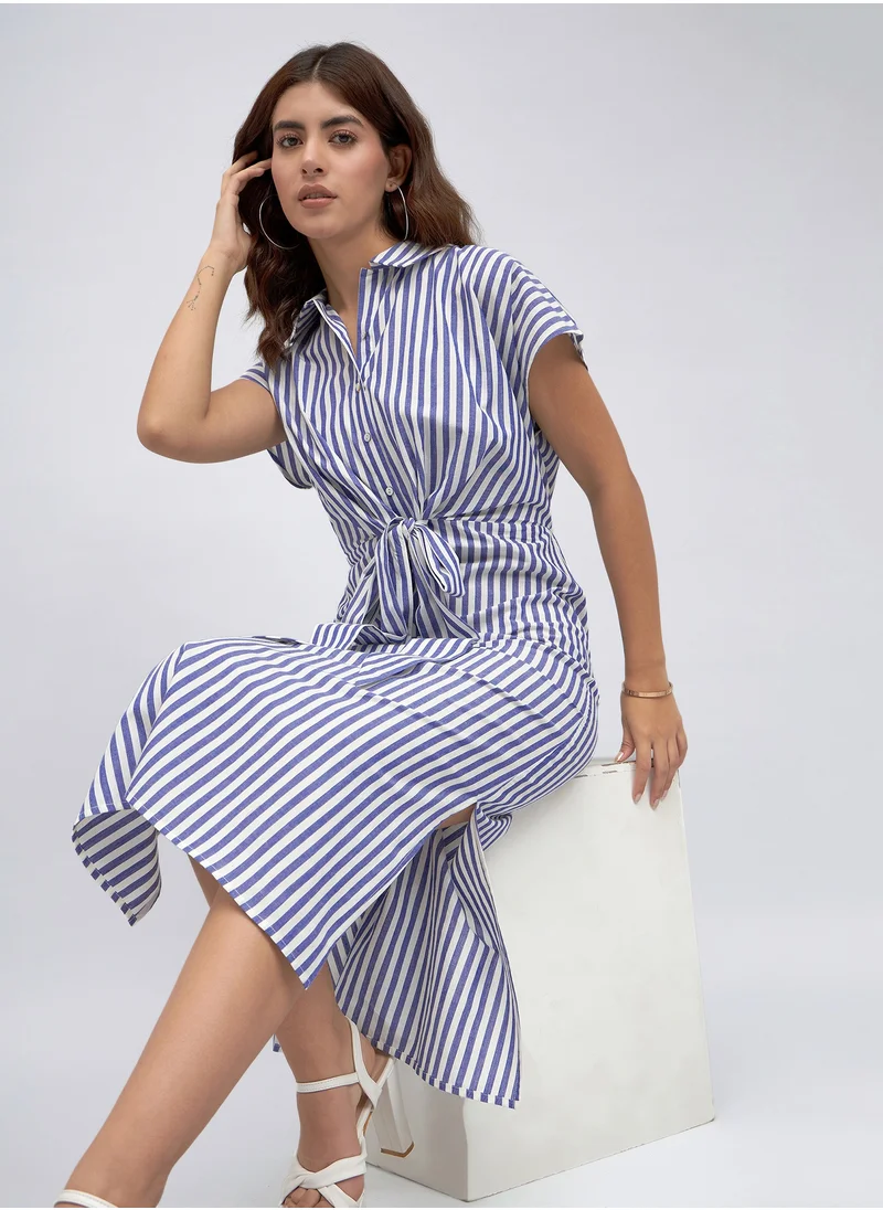 دينيس لينغو Striped Tie-Front Dress