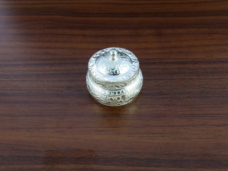GoldGiftIdeas GoldGiftIdeas Silver Plated Nakshi Round Sindoor Dabbi with Lid Womens Designer Wedding Sindoor Box for Return Gift Pooja Items for Home with Potli Bags Pack of 5  - Image 4