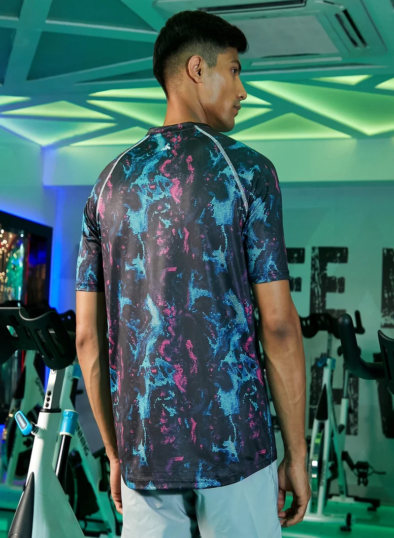 Campus Sutra CS Life Men's Midnight Black Abstract Activewear T-Shirt For Casual Wear | Crew Neck | Short Sleeve | Anti-Odor | Dri-Fit | Jersey T-Shirt Crafted With Comfort Fit & High-Performance