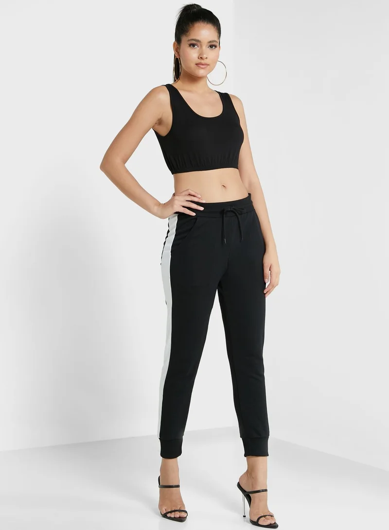 I Saw It First Petite Crew Neck Crop Top