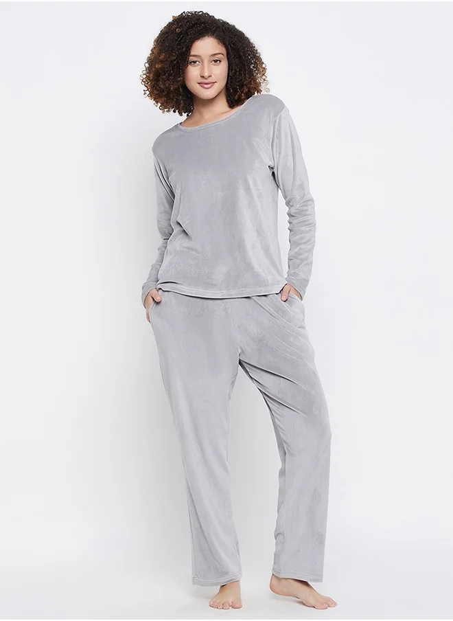 كلوفيا Clovia Chic Basic Sweatshirt & Pyjama Set in Light Grey - Velour