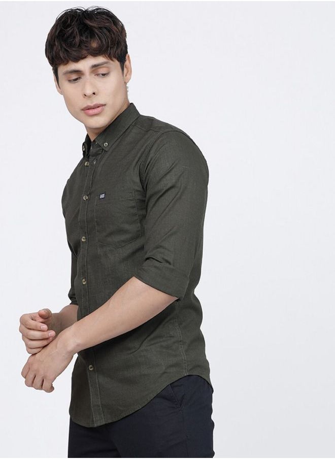 The Indian Garage Co Men Slim Fit Solid Full Sleeves Cutaway Collar Casual Shirt  - Image 4