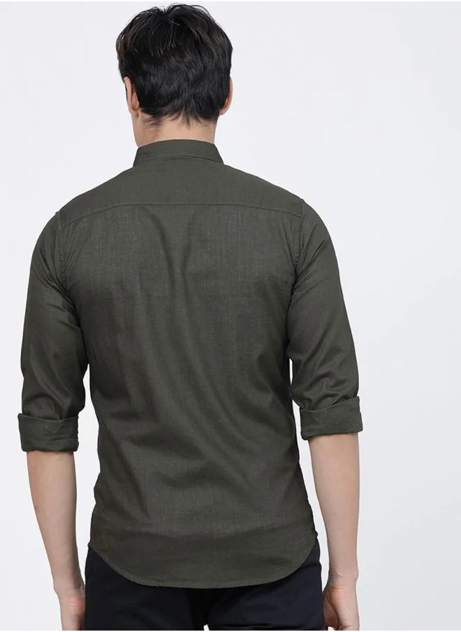 شركة المرآب الهندية Men Slim Fit Solid Full Sleeves Cutaway Collar Casual Shirt